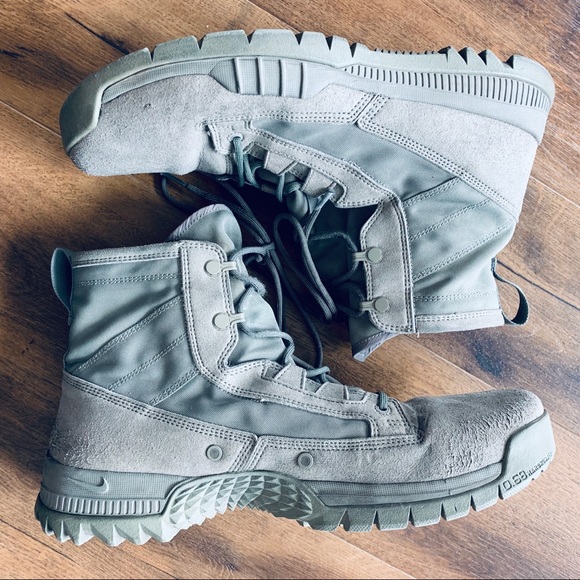 nike sb military boots